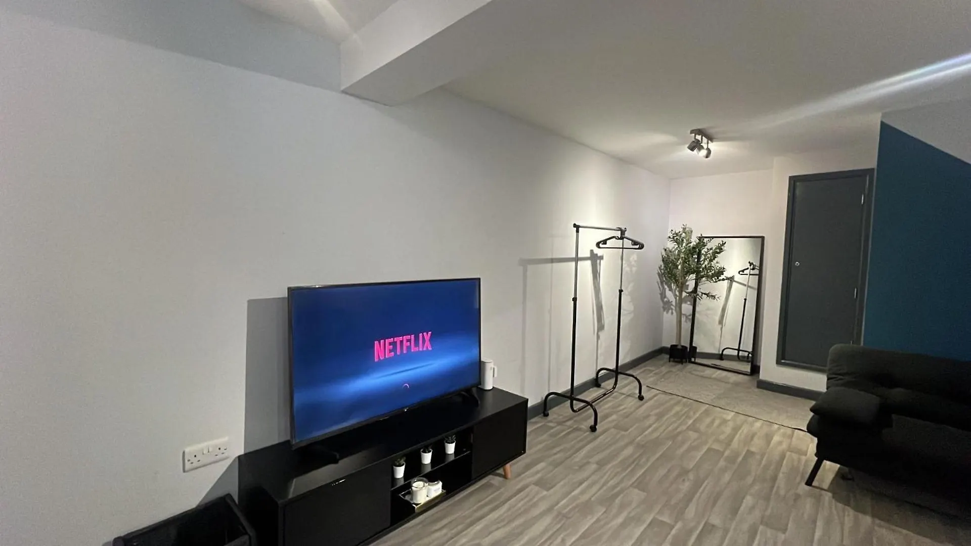 Cozy Studio In Sheffield City Centre With Sofa Bed شقة